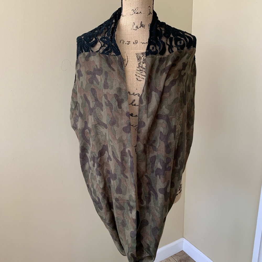 Bundle of 6 infinity scarves